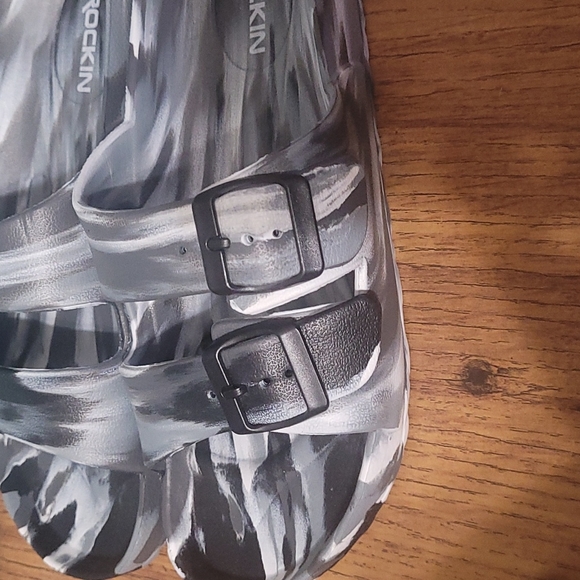 Tie Dye Sandals 7 - Picture 3 of 3